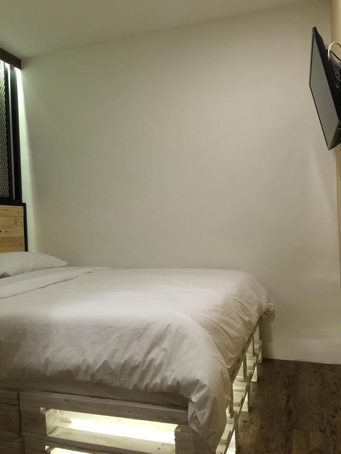 The Oikos Hotel Pontian Kecil Buitenkant foto