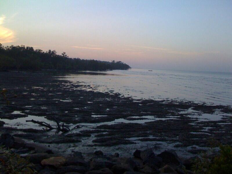The Oikos Hotel Pontian Kecil Buitenkant foto