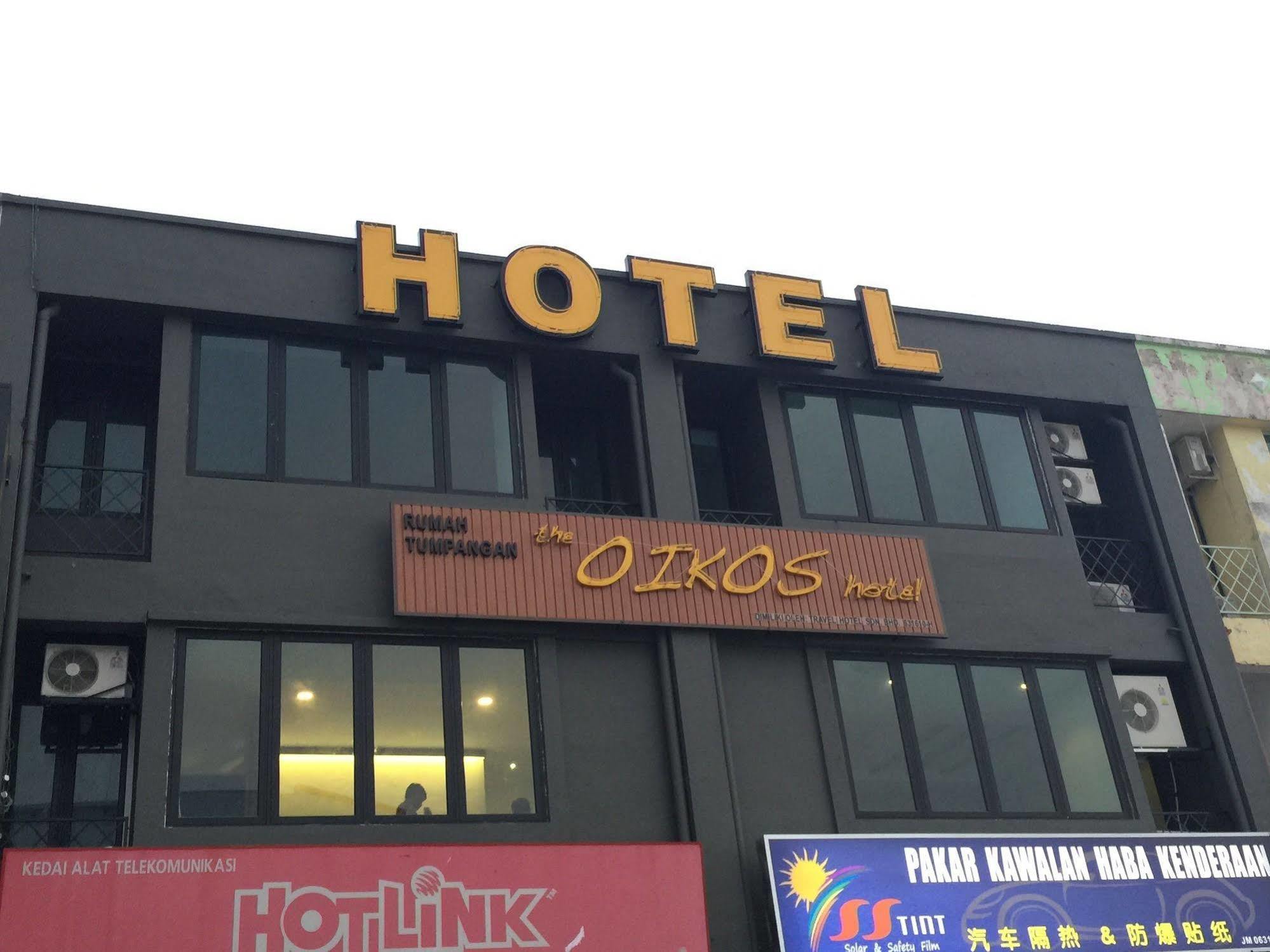 The Oikos Hotel Pontian Kecil Buitenkant foto